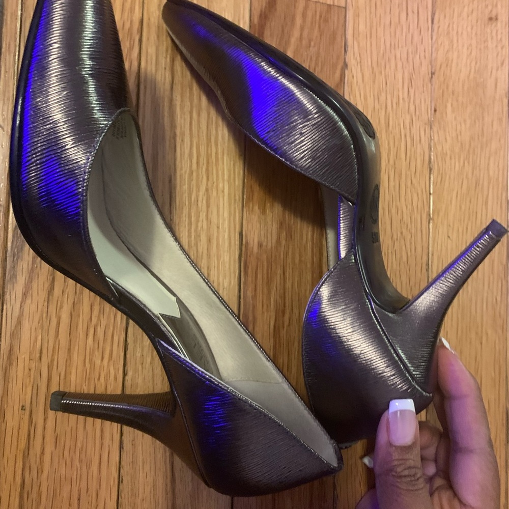 MICHAEL Michael Kors Kitten Heels * Accepting all reasonable offers* - Picture 3 of 5